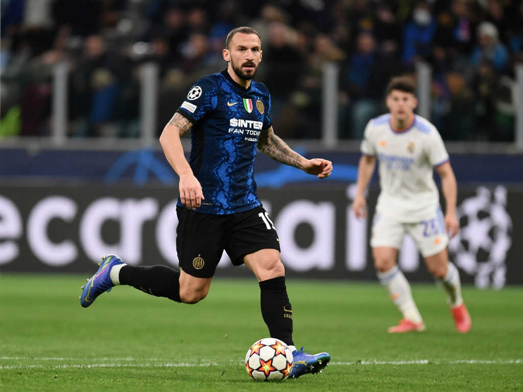 也展示了巴 也展示了巴